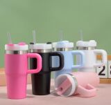 COPO TERMICO COM CANUDO E ALÇA 600 ML